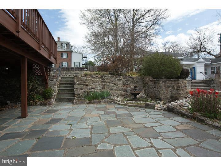 35 Beulah Rd Property Photo 4