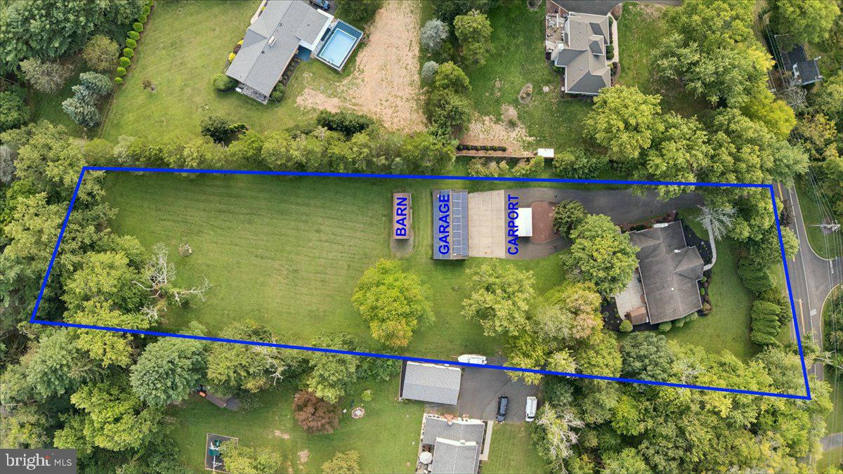 1373 Oxford Valley Rd Property Photo 5