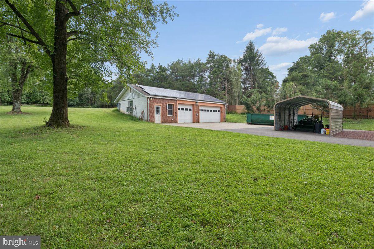 1373 Oxford Valley Rd Property Photo 46