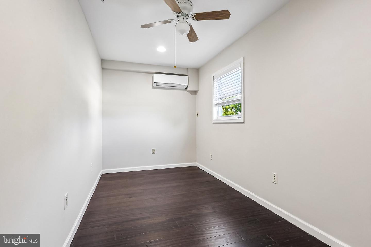 70 Village Ln Property Photo 26
