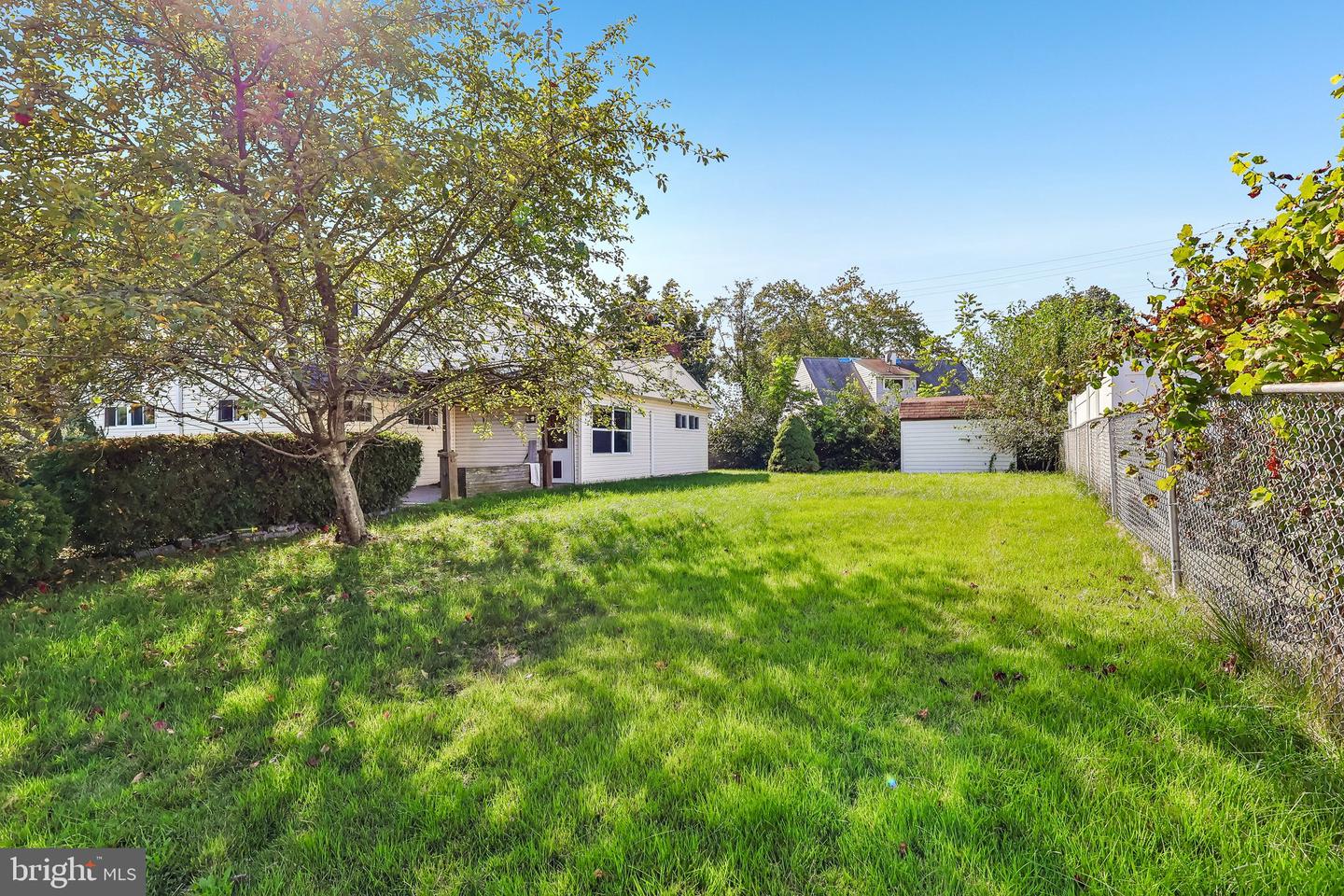 70 Village Ln Property Photo 33