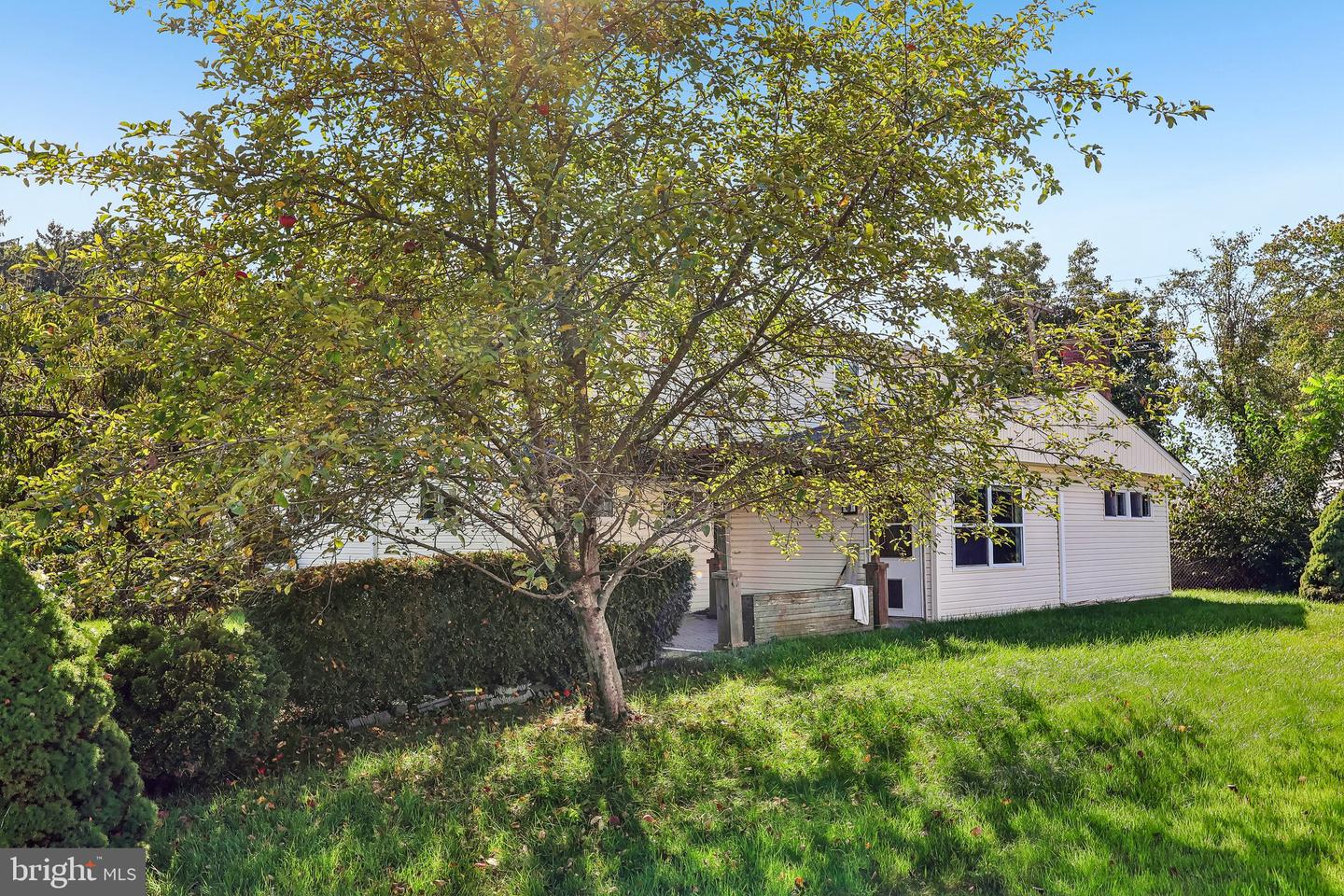 70 Village Ln Property Photo 34