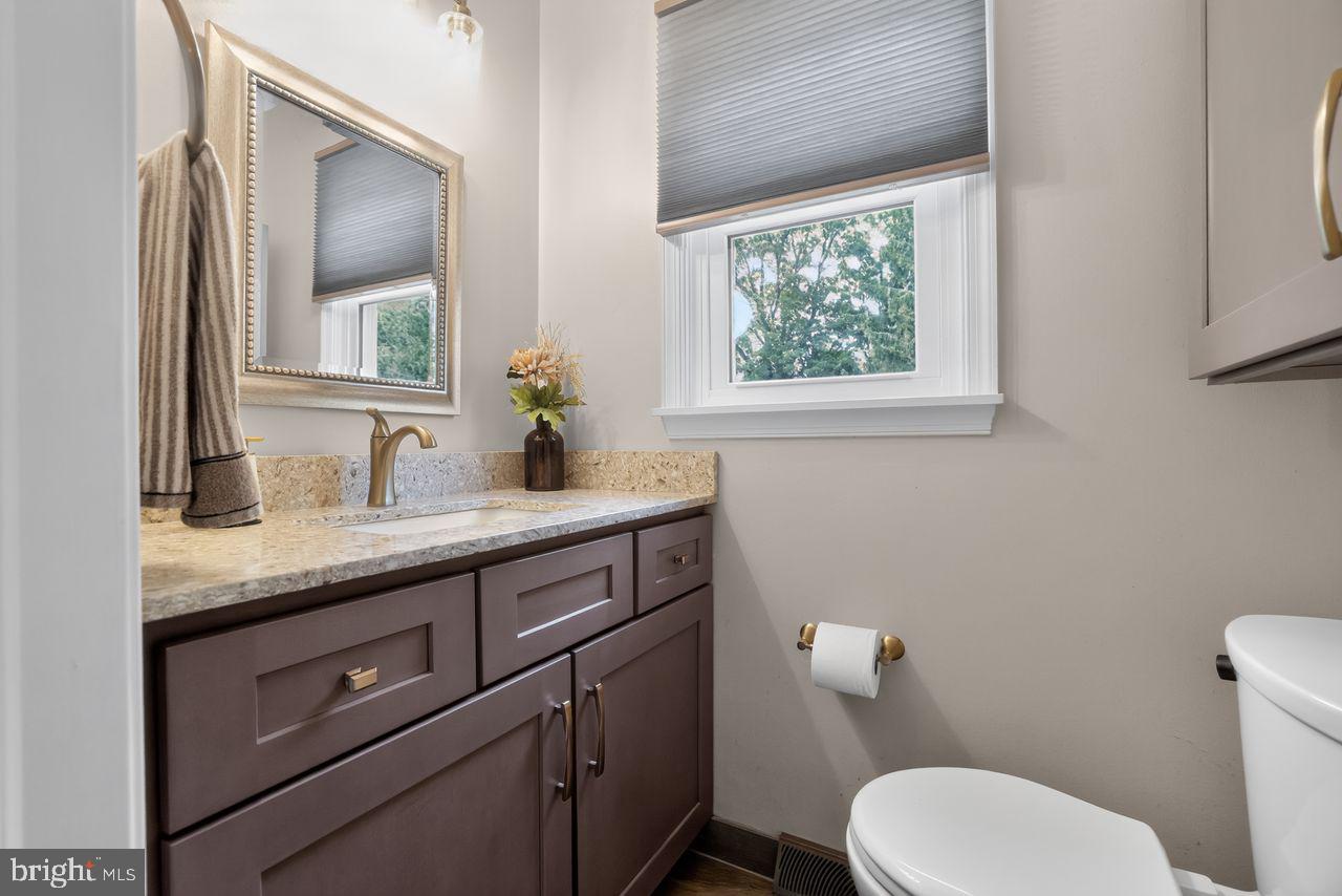 81 Post Road Property Photo 19