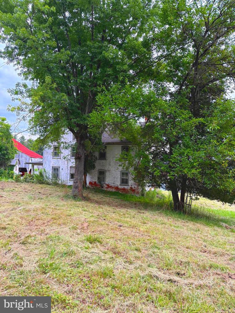 1415 Kumry Rd Property Photo 5