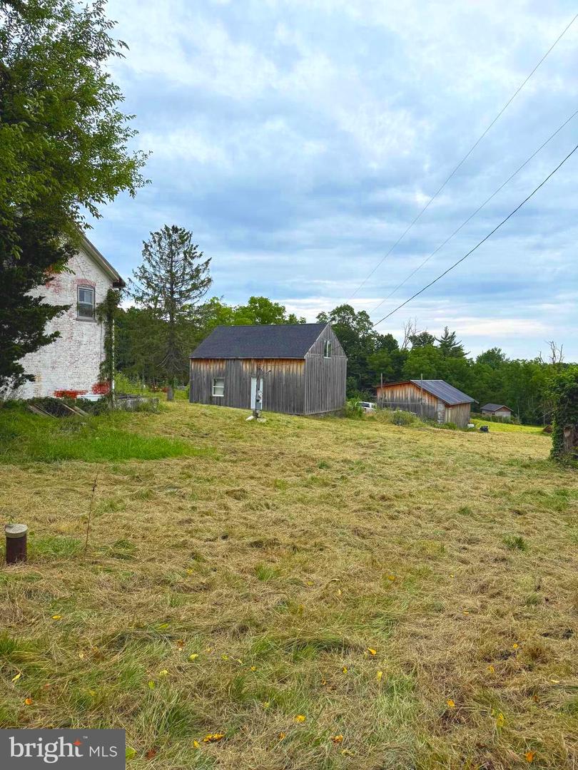 1415 Kumry Rd Property Photo 6