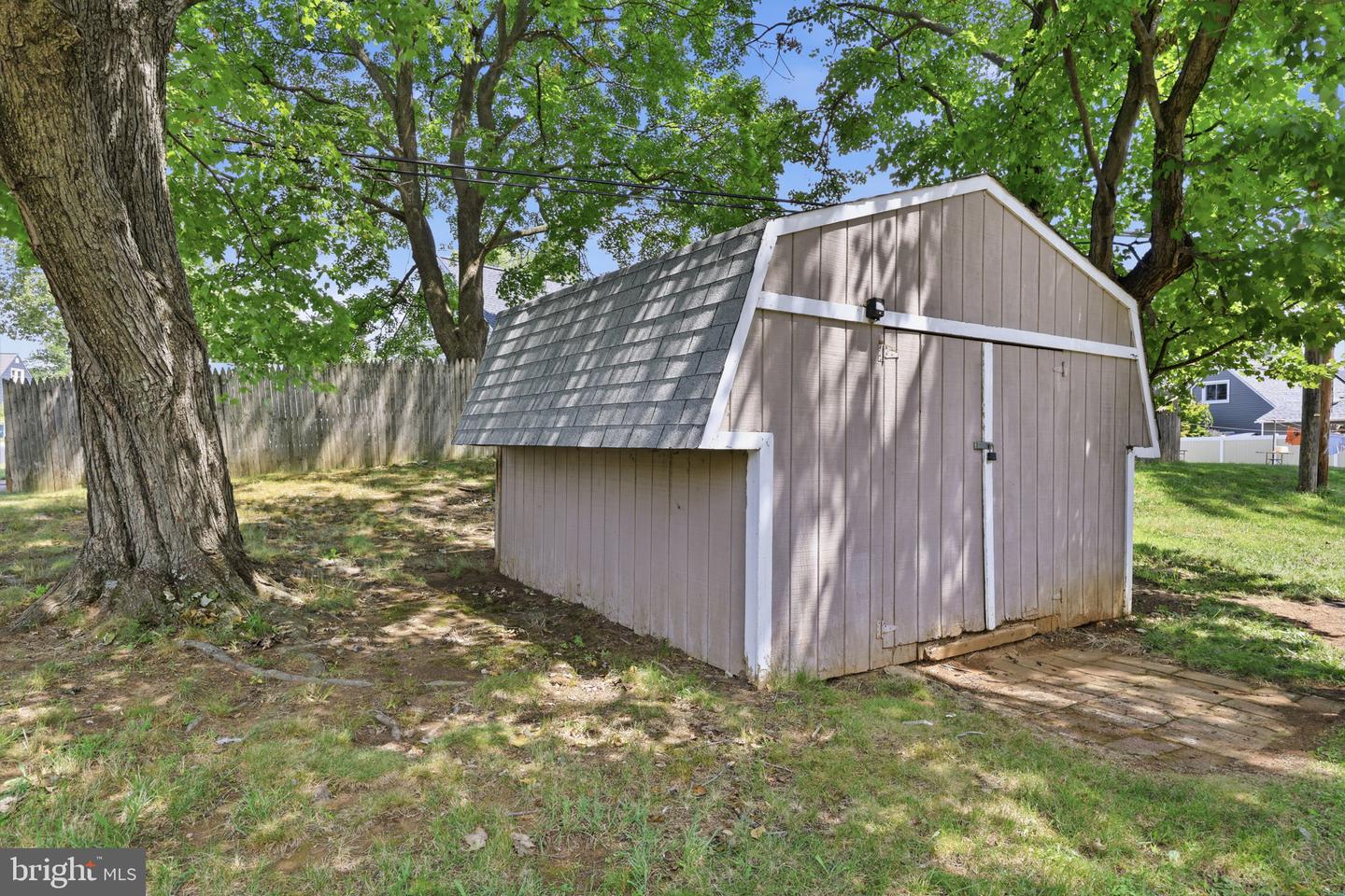 584 Wilk Dr Property Photo 28