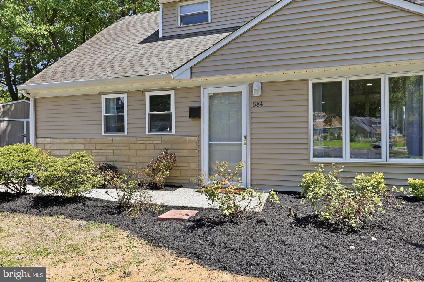 584 Wilk Dr Property Photo 31