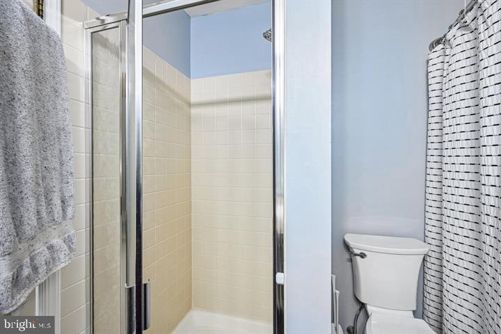 184 Victoria Ct Property Photo 17