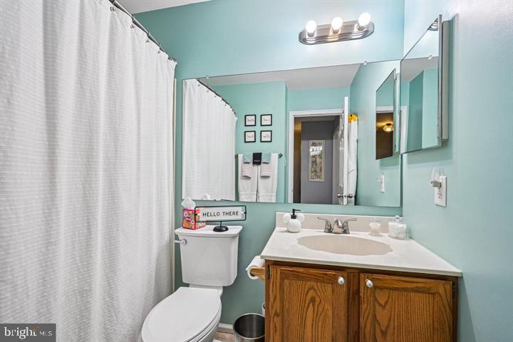 184 Victoria Ct Property Photo 23