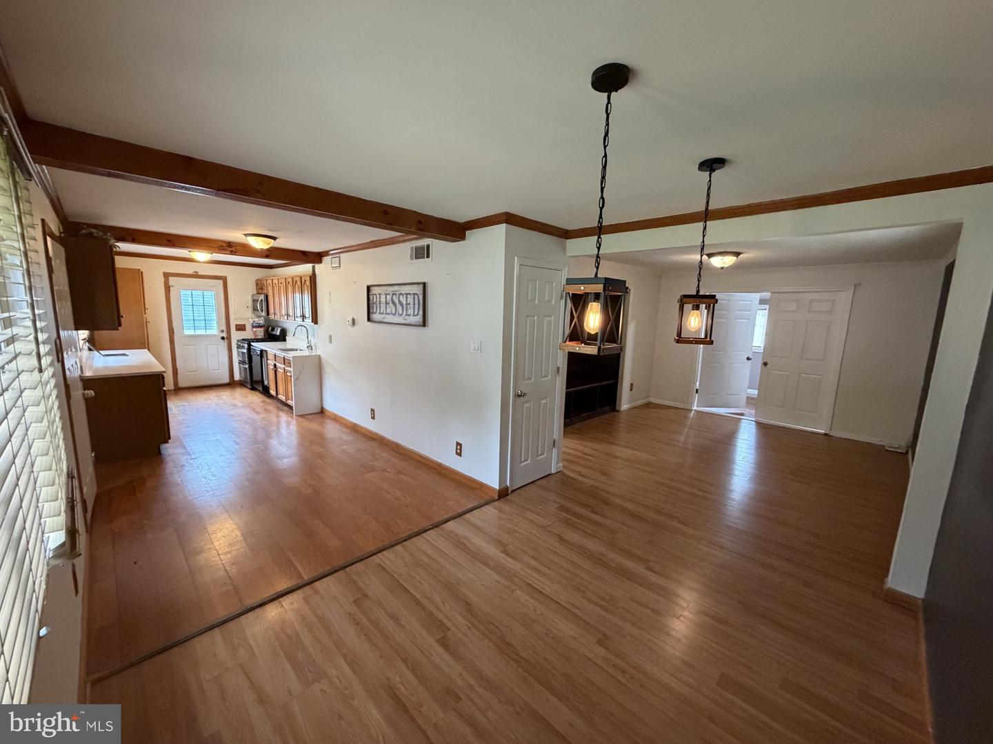 609 Fairhill Rd Property Photo 6