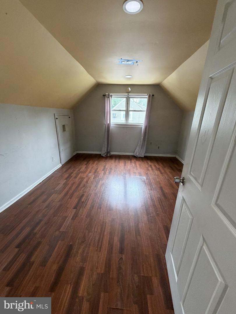 609 Fairhill Rd Property Photo 24
