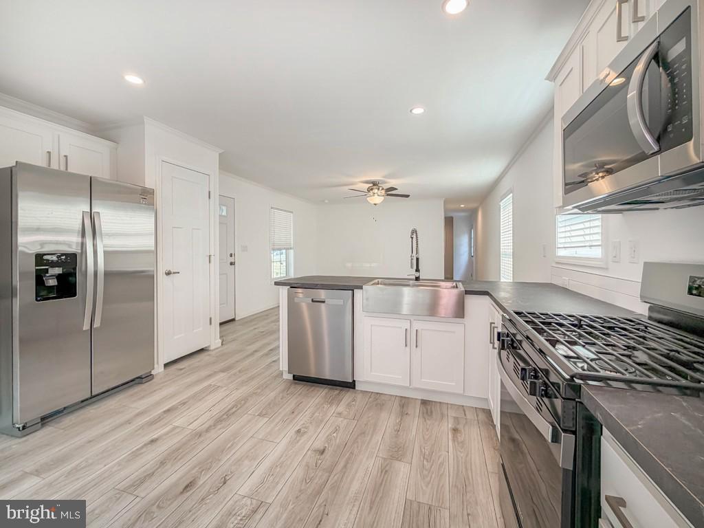 4128 Davis Dr Property Photo 6