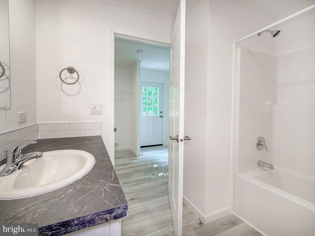 4128 Davis Dr Property Photo 24