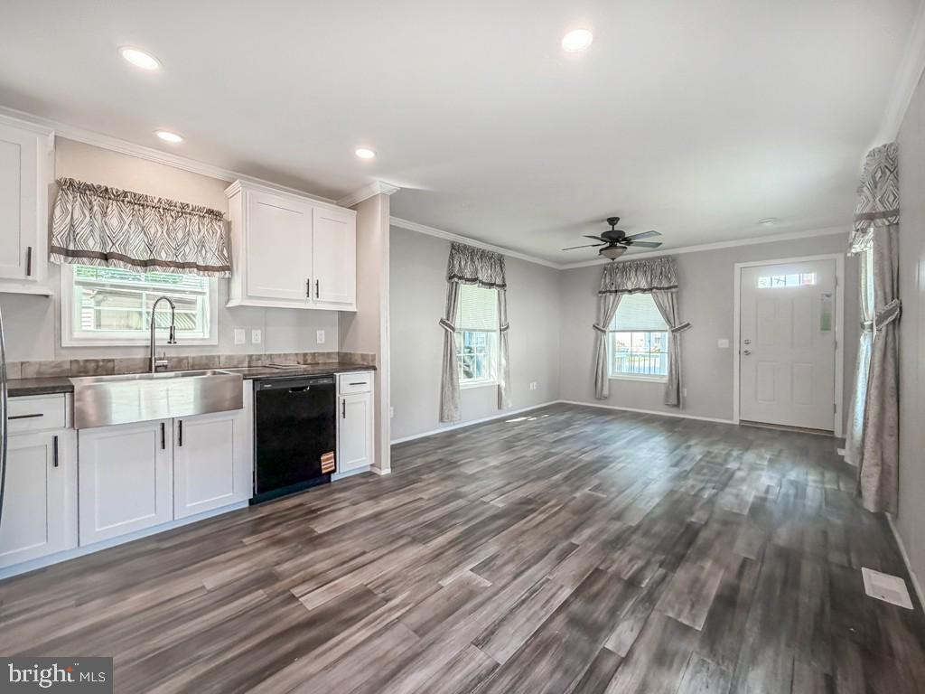 4107 Davis Dr Property Photo 7