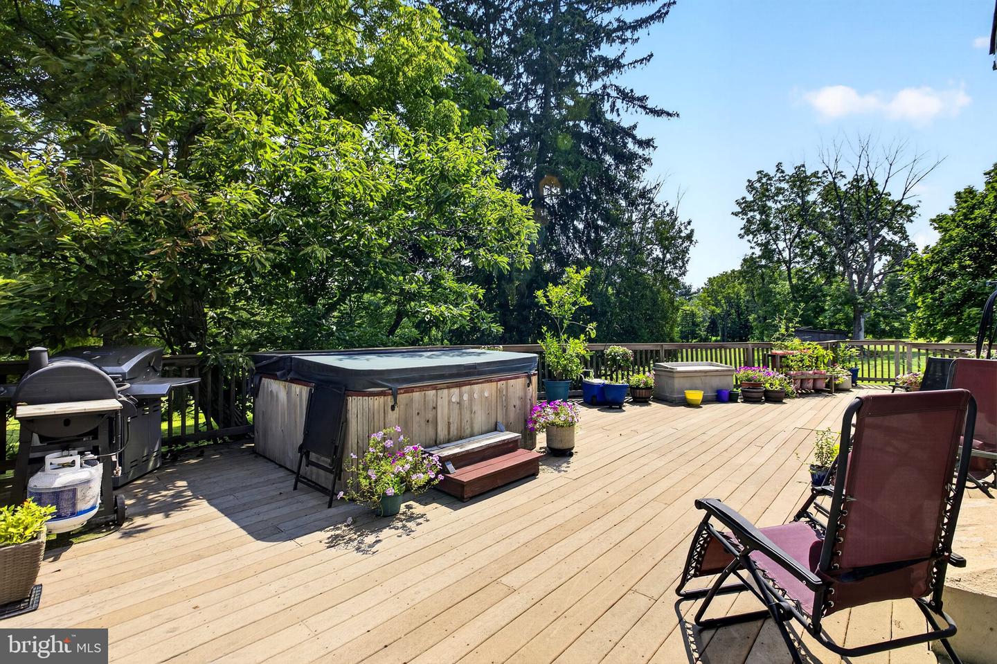 5842 Township Line Rd Property Photo 11