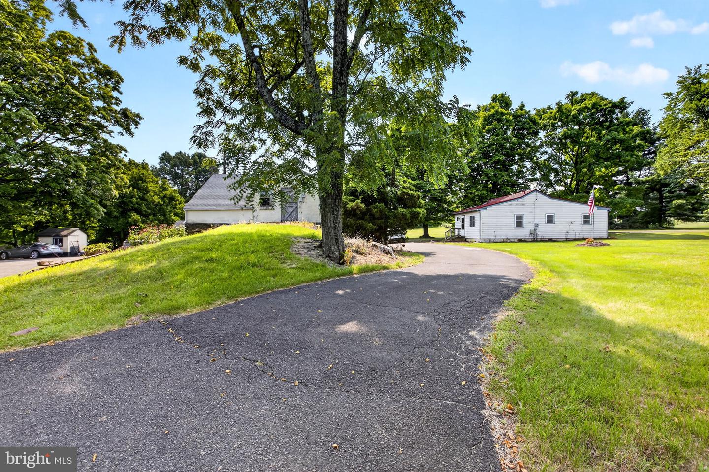 5842 Township Line Rd Property Photo 25