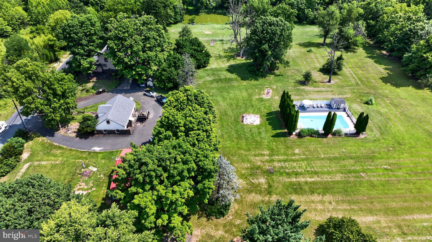 5842 Township Line Rd Property Photo 27