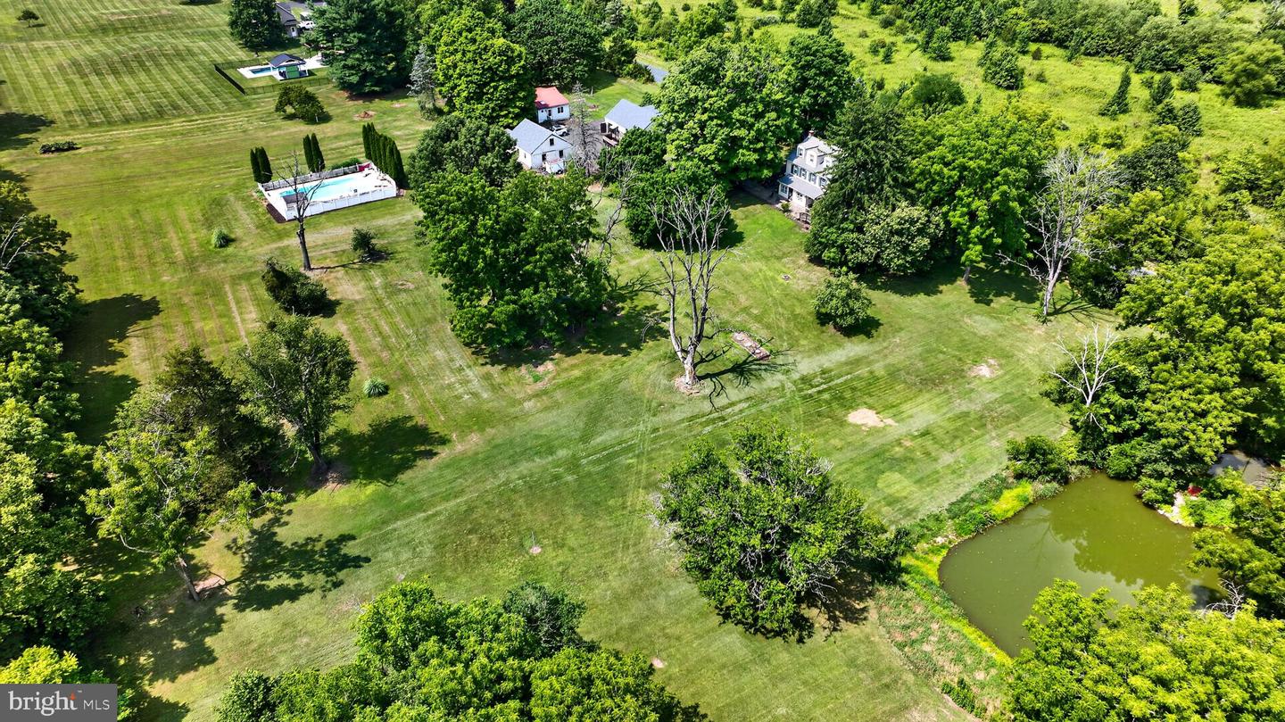 5842 Township Line Rd Property Photo 31