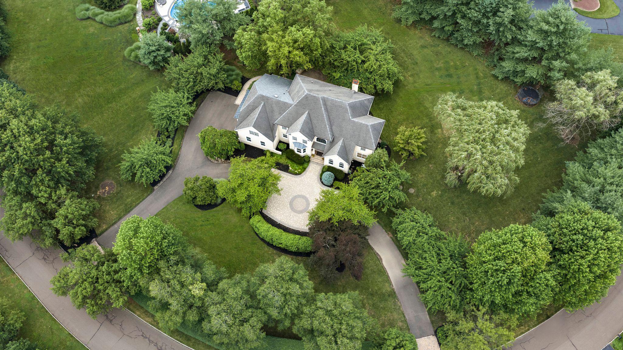 14 Longmeadow St Property Photo 7