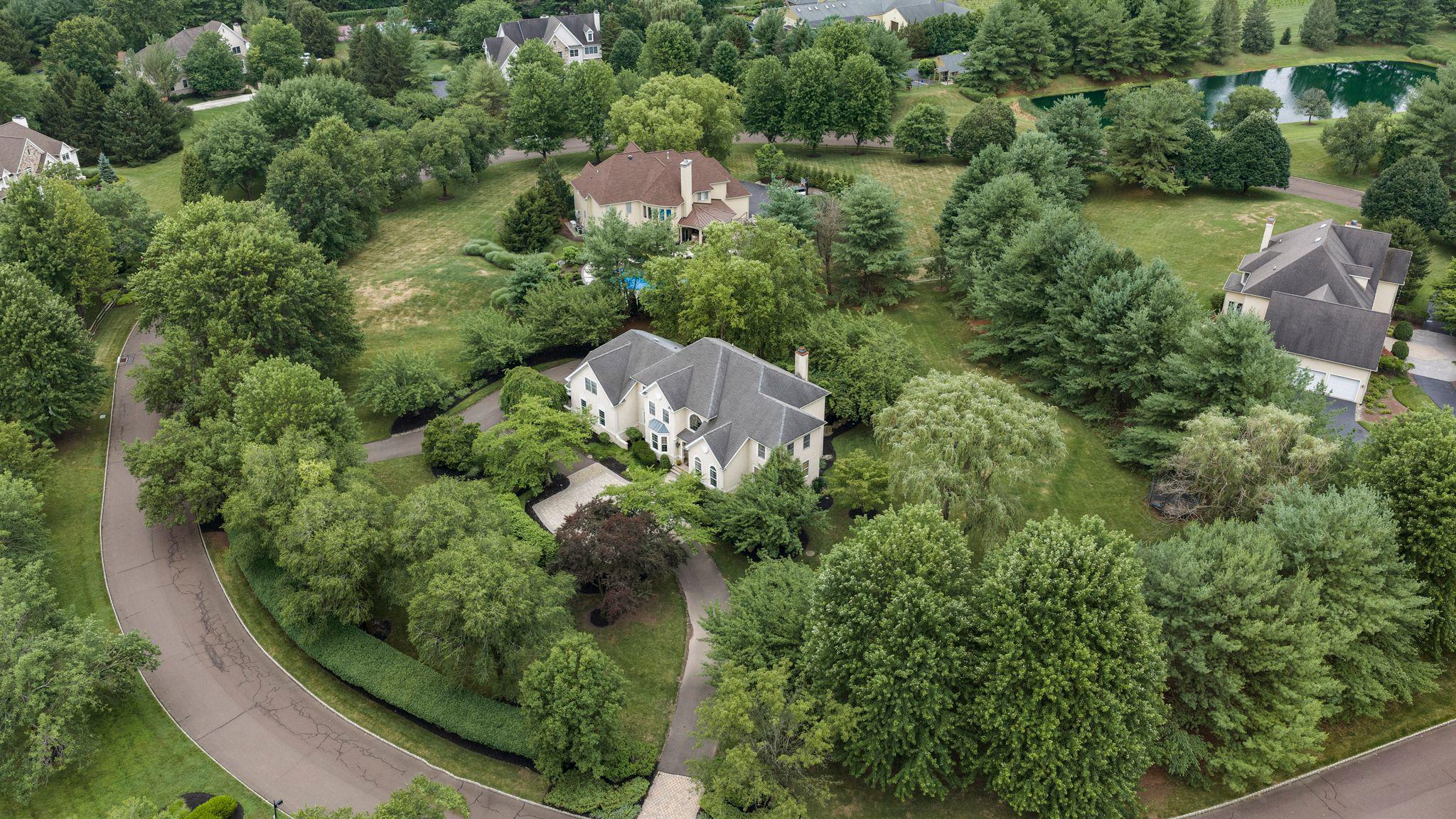 14 Longmeadow St Property Photo 8
