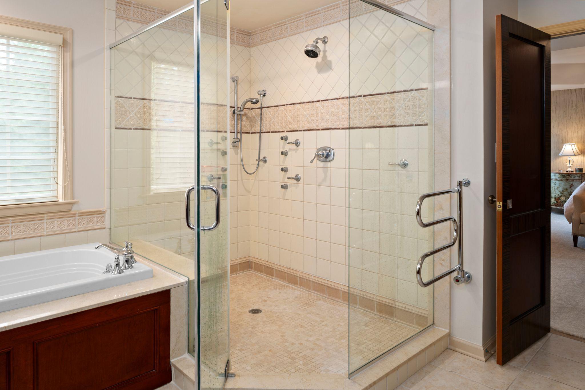 14 Longmeadow St Property Photo 45
