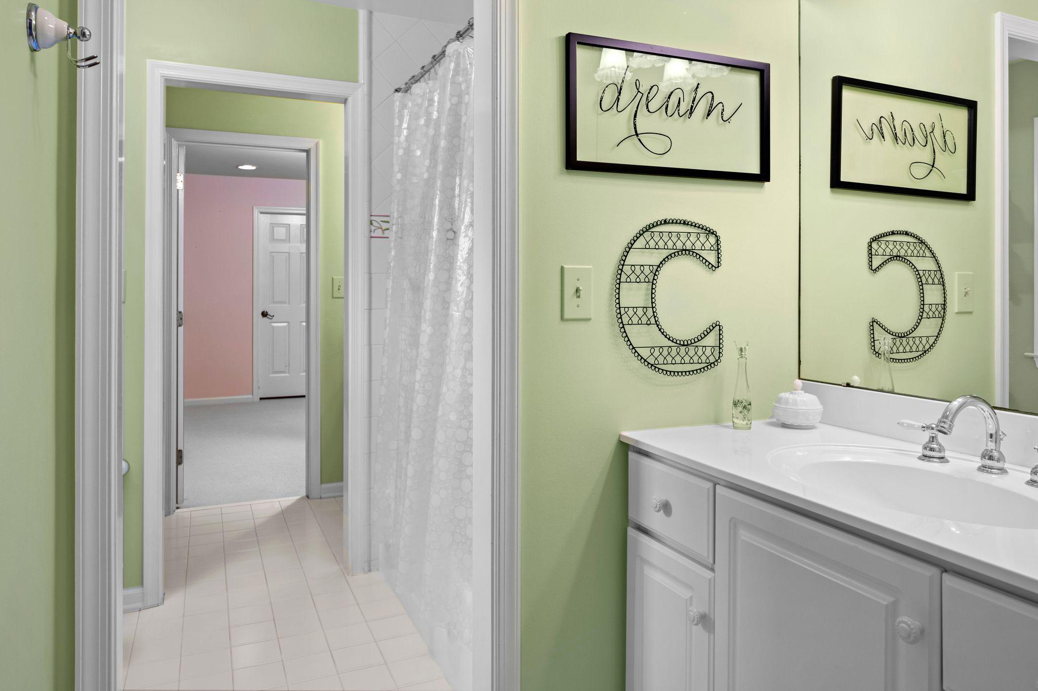 14 Longmeadow St Property Photo 49