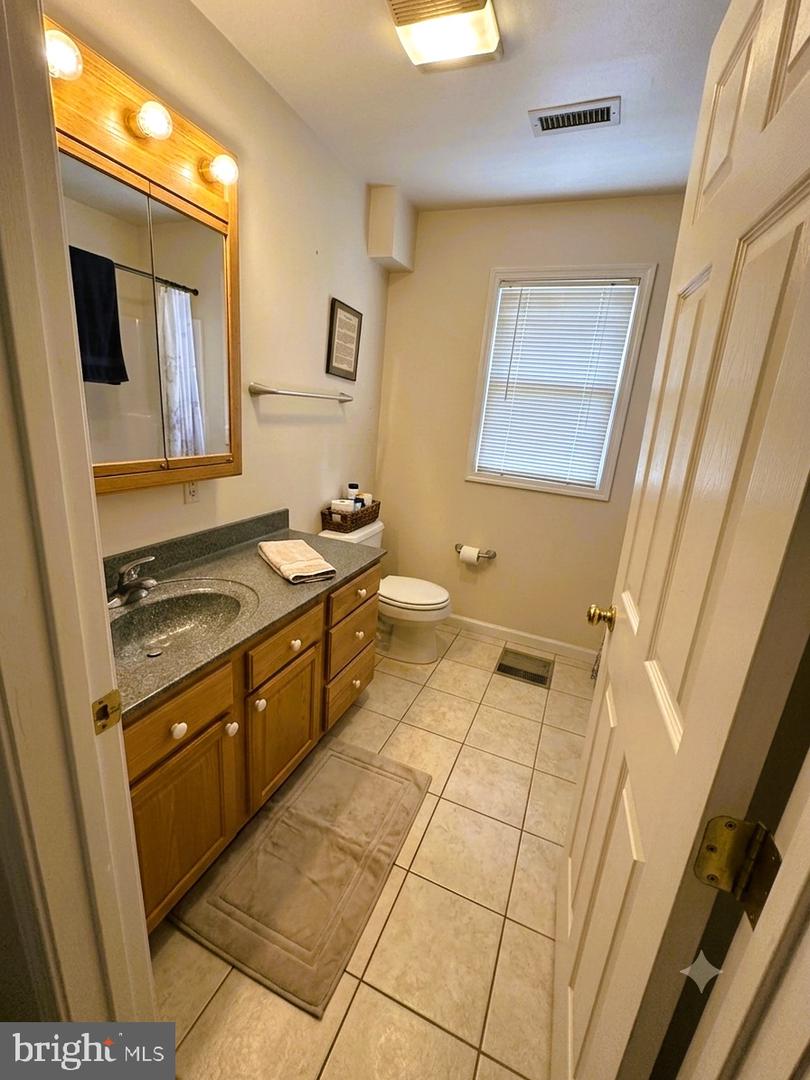 515 N Main St #2 Property Photo 6