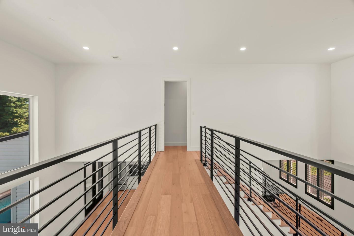 44 Paisley Rd Property Photo 31