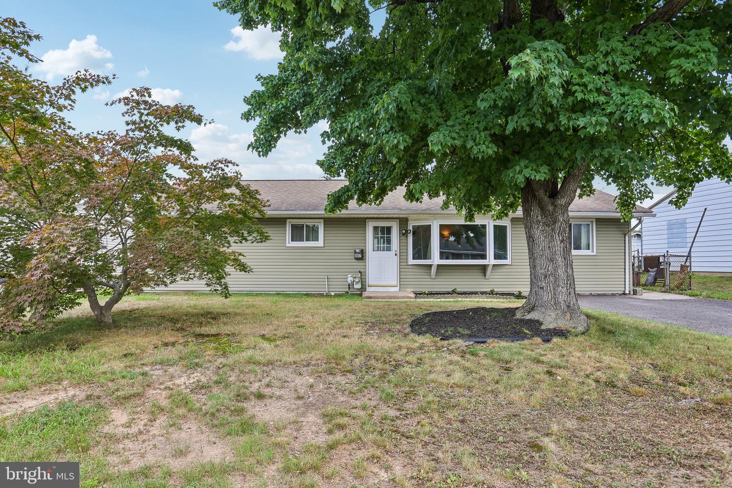 807 Eldridge Property Photo 2