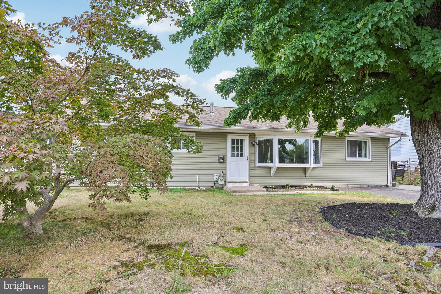 807 Eldridge Property Photo 4