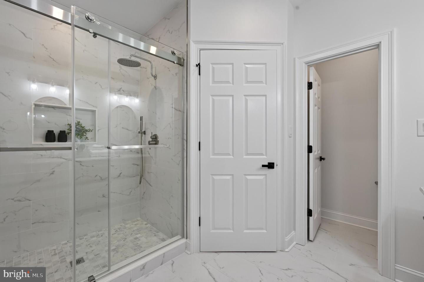 623 Saint James Ct Property Photo 20
