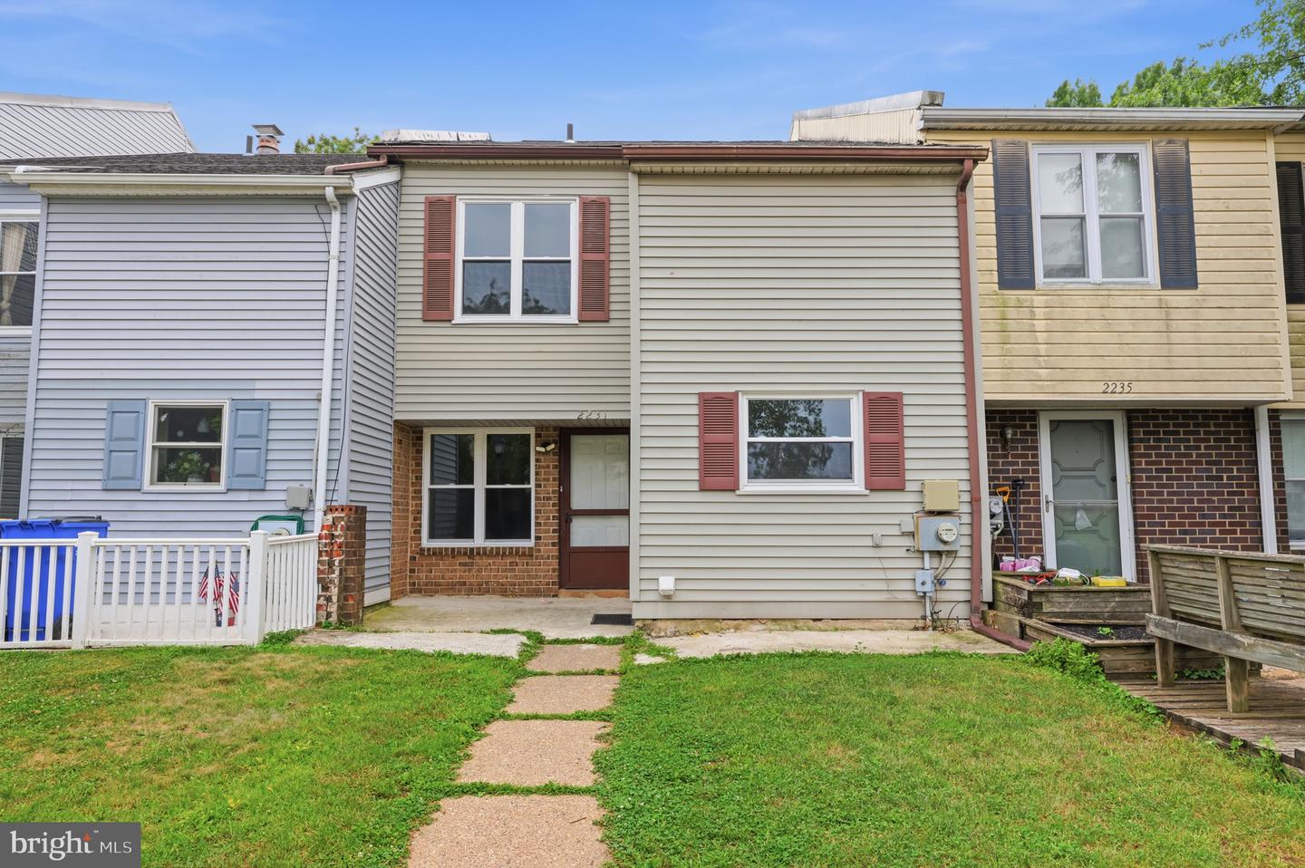 2231 Maltese Ct Property Photo 3