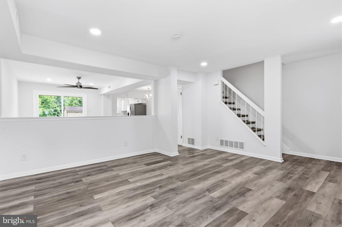 2231 Maltese Ct Property Photo 6