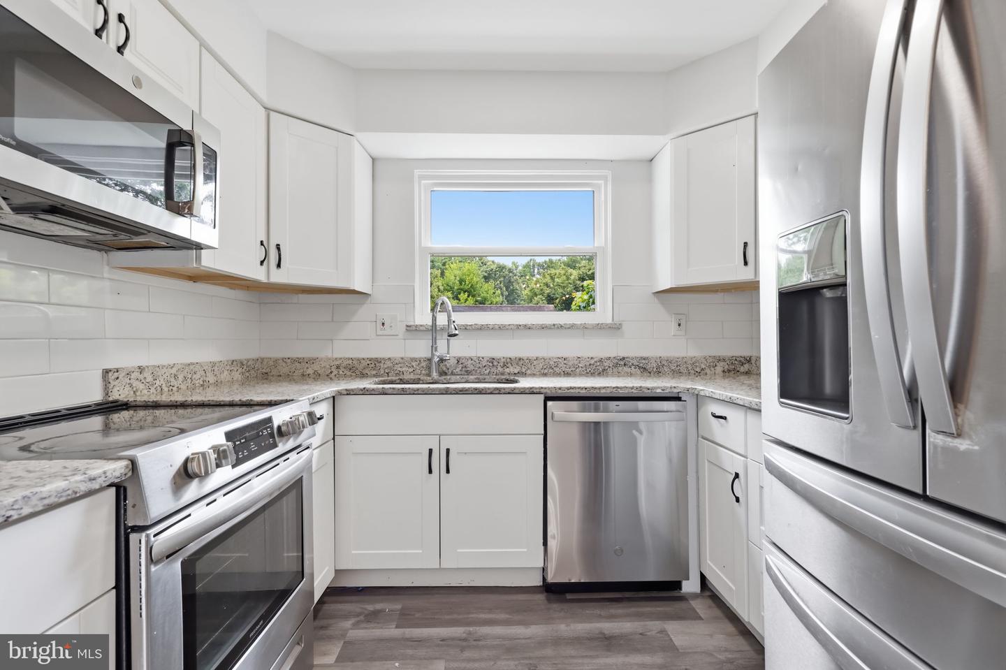 2231 Maltese Ct Property Photo 8