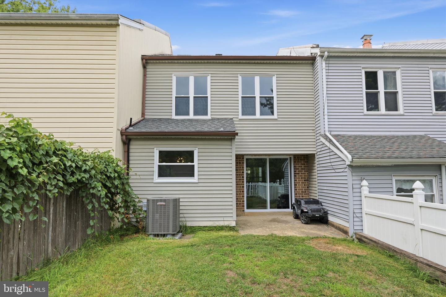 2231 Maltese Ct Property Photo 26