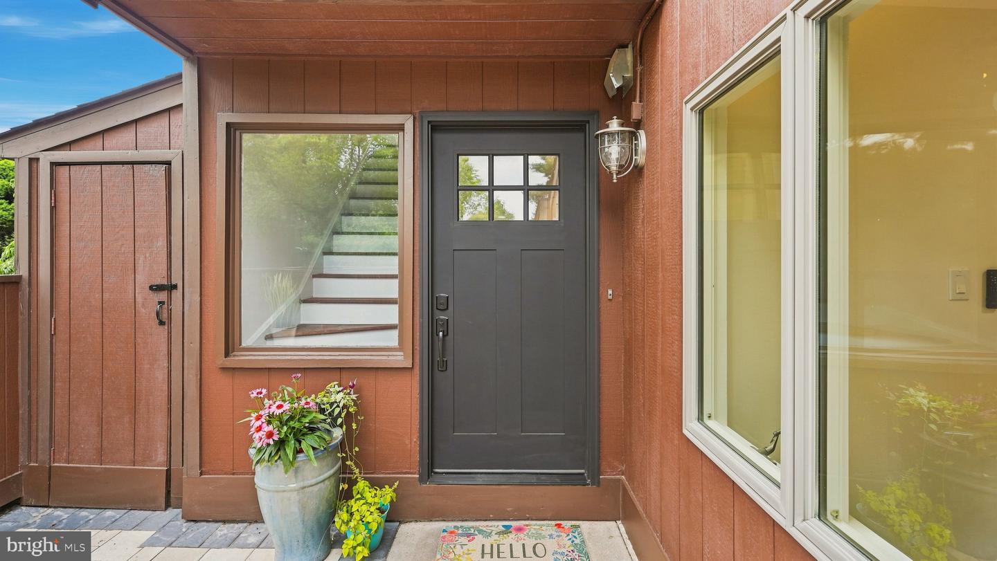 10 Aspen Property Photo 4