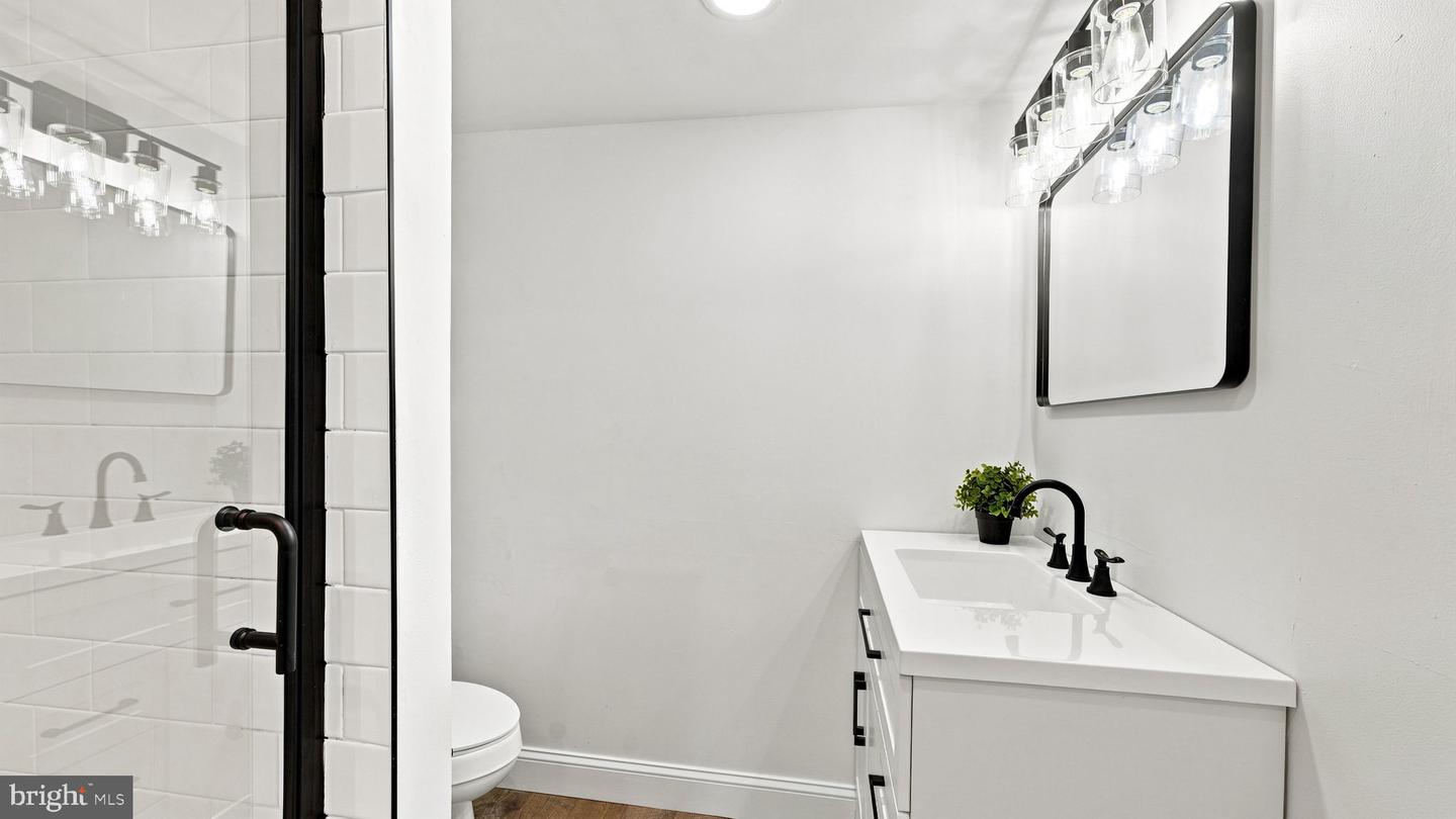 10 Aspen Property Photo 28