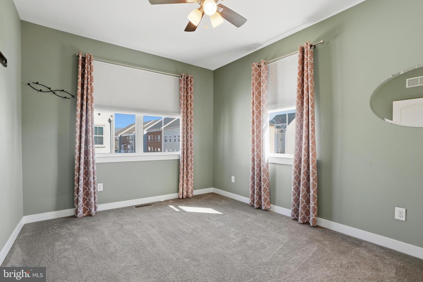 108a Dock St Property Photo 35