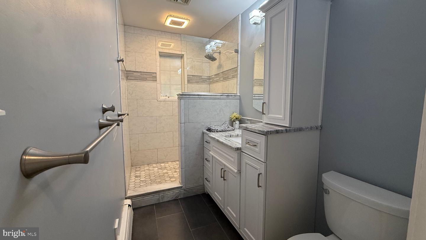 1339 Hill St Property Photo 12