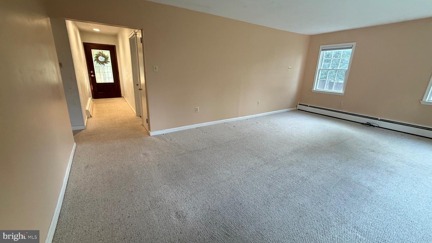 1339 Hill St Property Photo 15