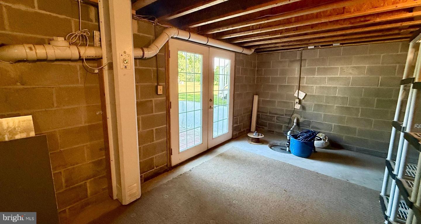 1339 Hill St Property Photo 80