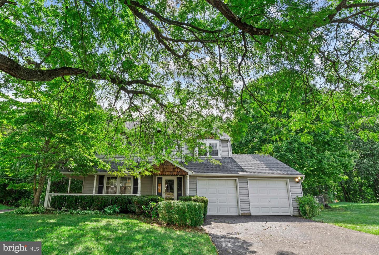 14 Greenway Cir Property Photo 1