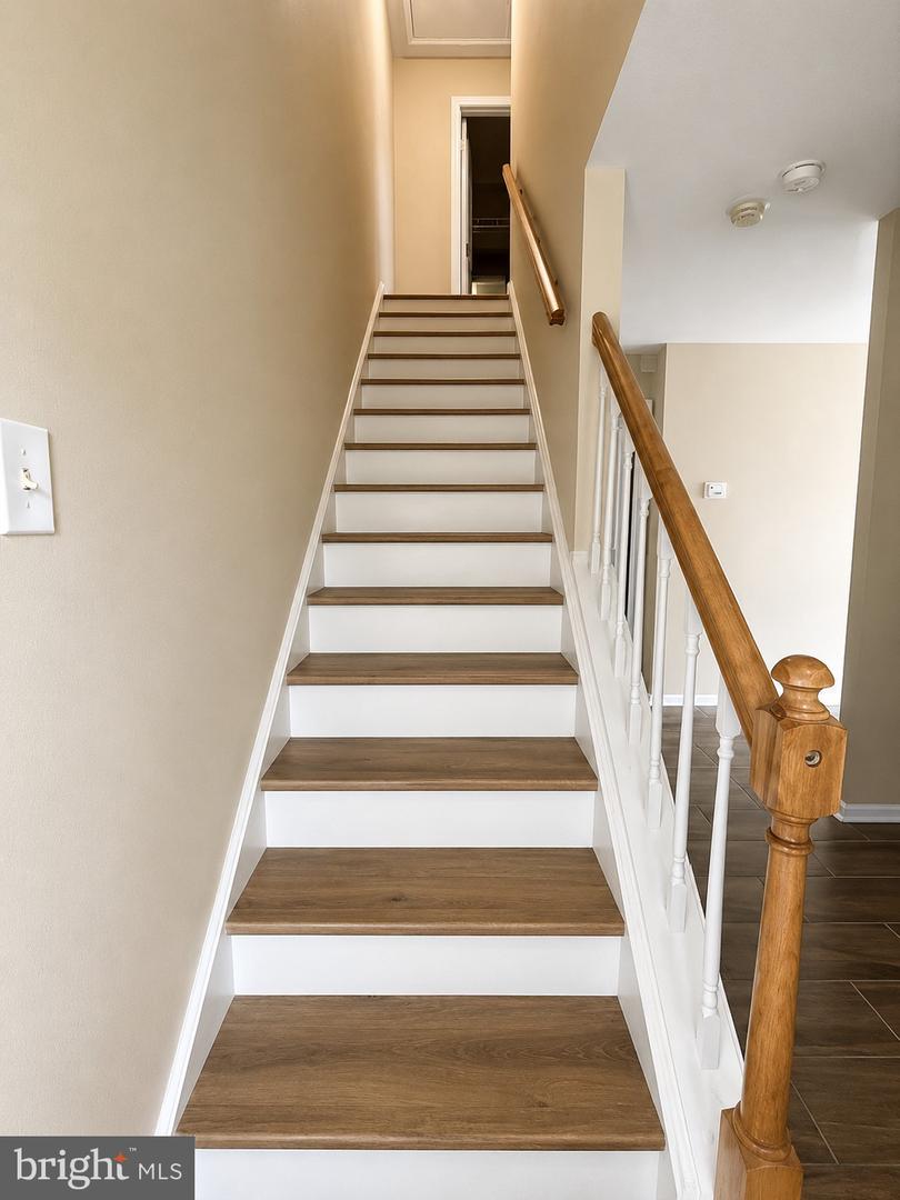 612 Mews Dr Property Photo 19