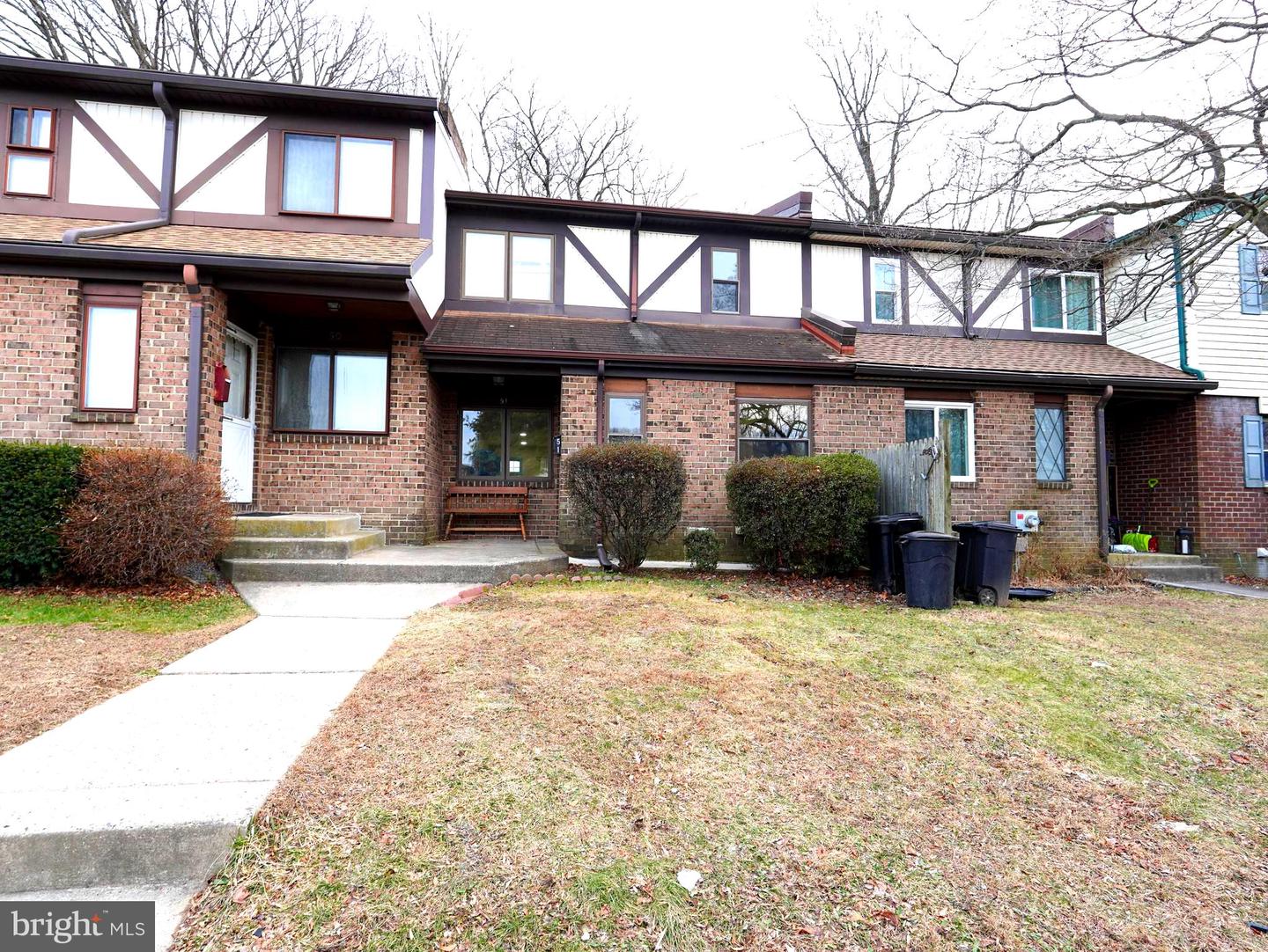 51 Hollybrooke Dr Property Photo 1