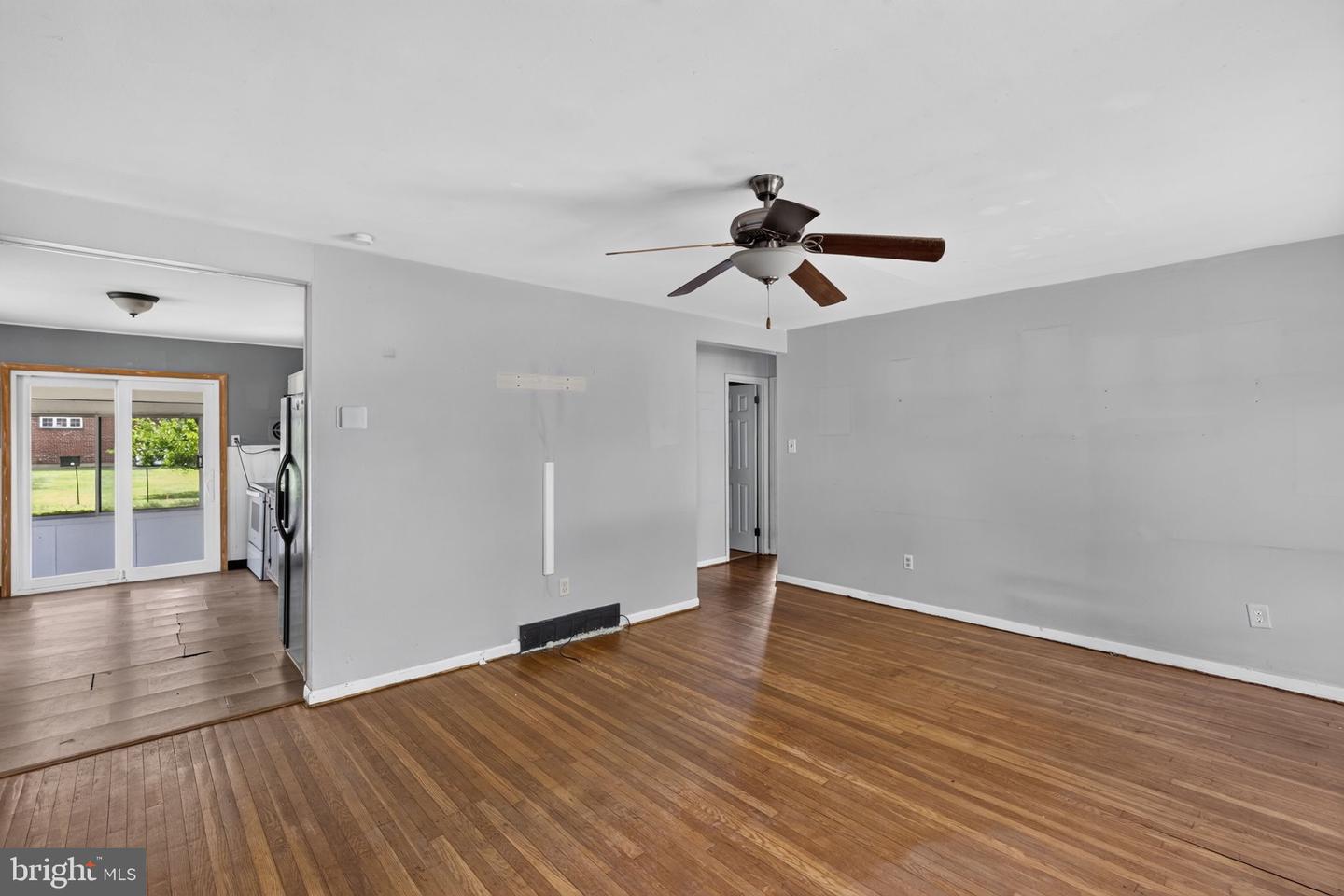 336 Beech St Property Photo 15
