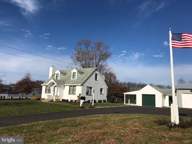 6091 Kellers Church Rd Property Photo 2