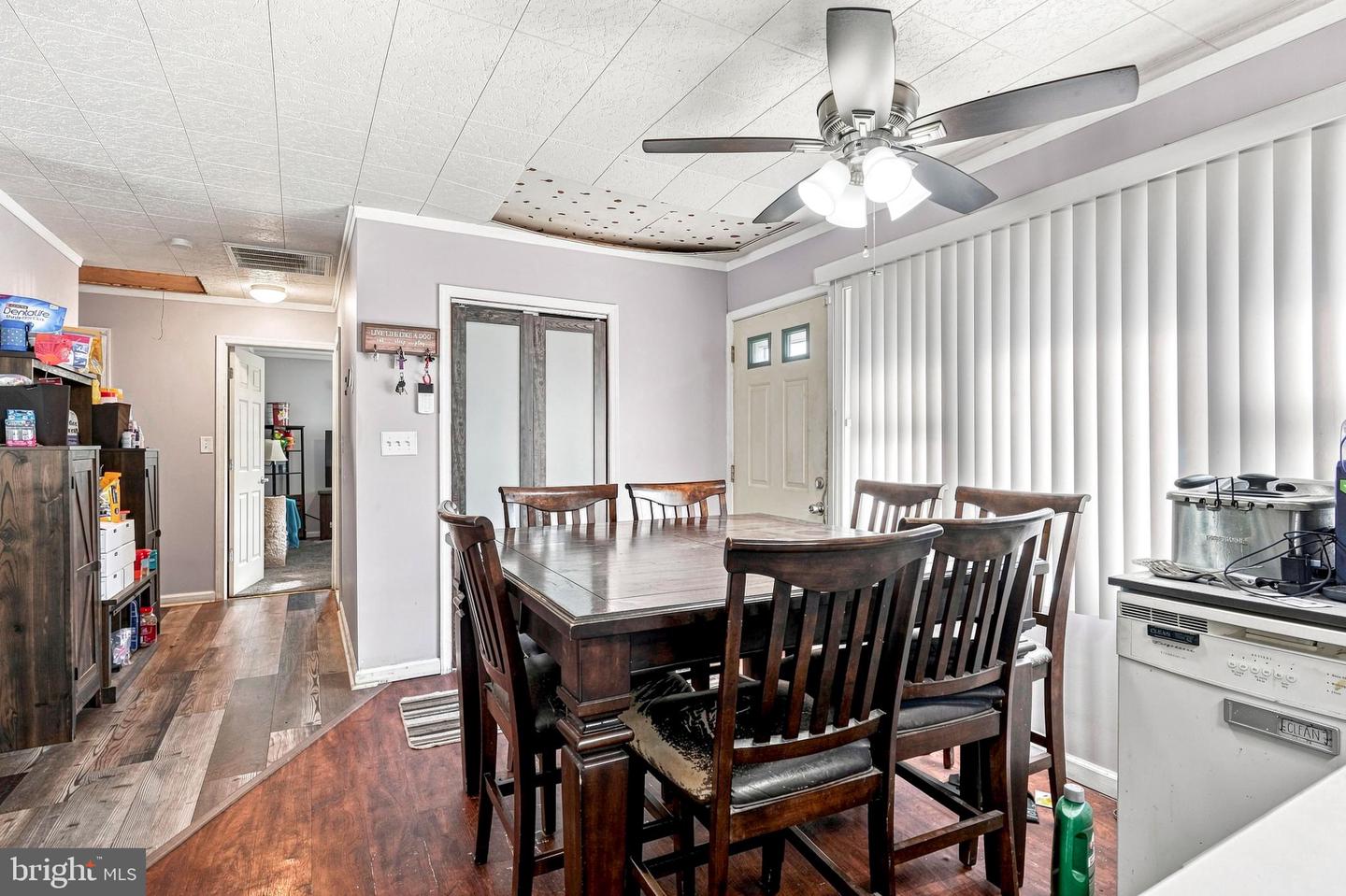6 Idlewild Rd Property Photo 8