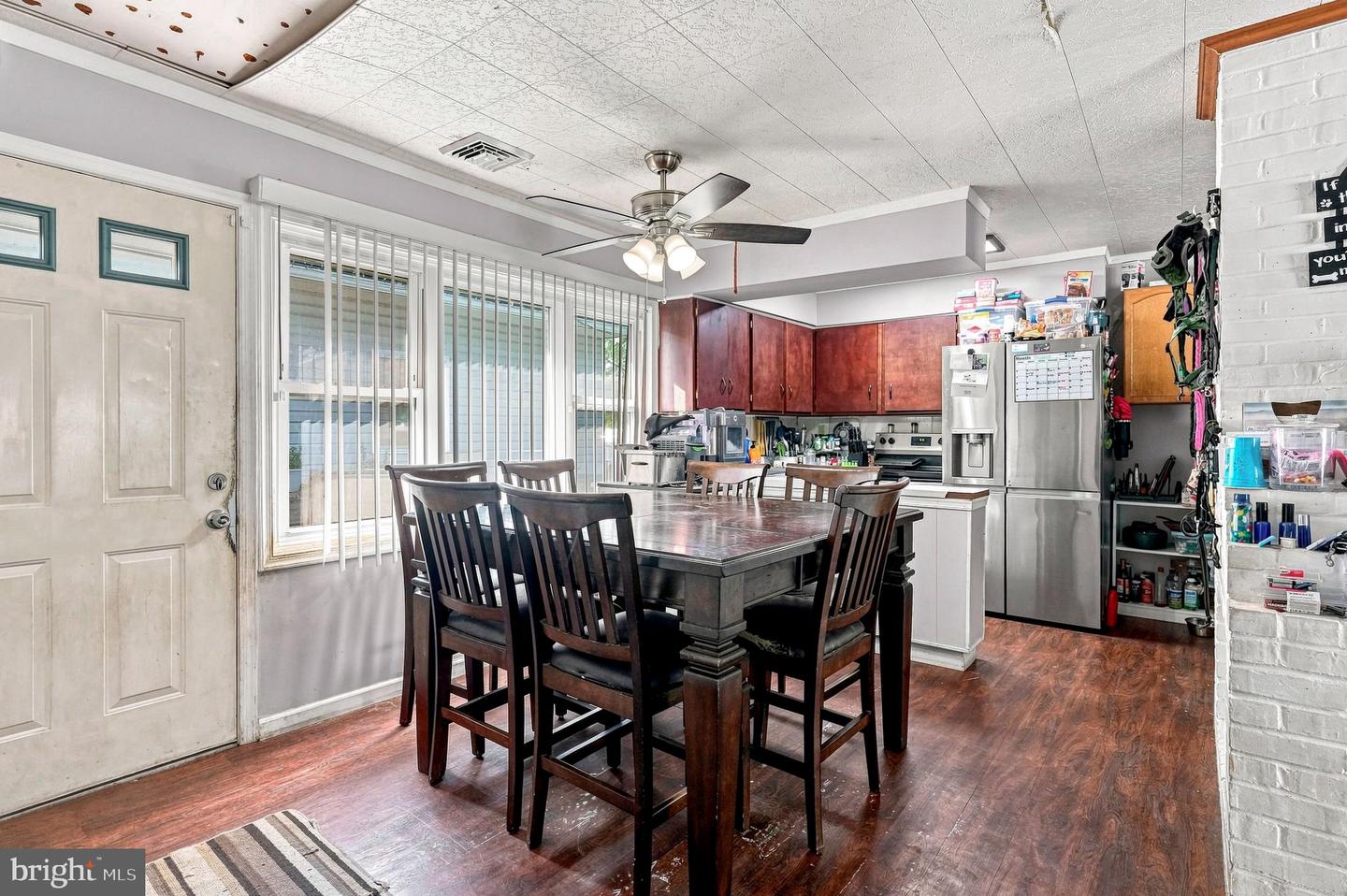 6 Idlewild Rd Property Photo 9