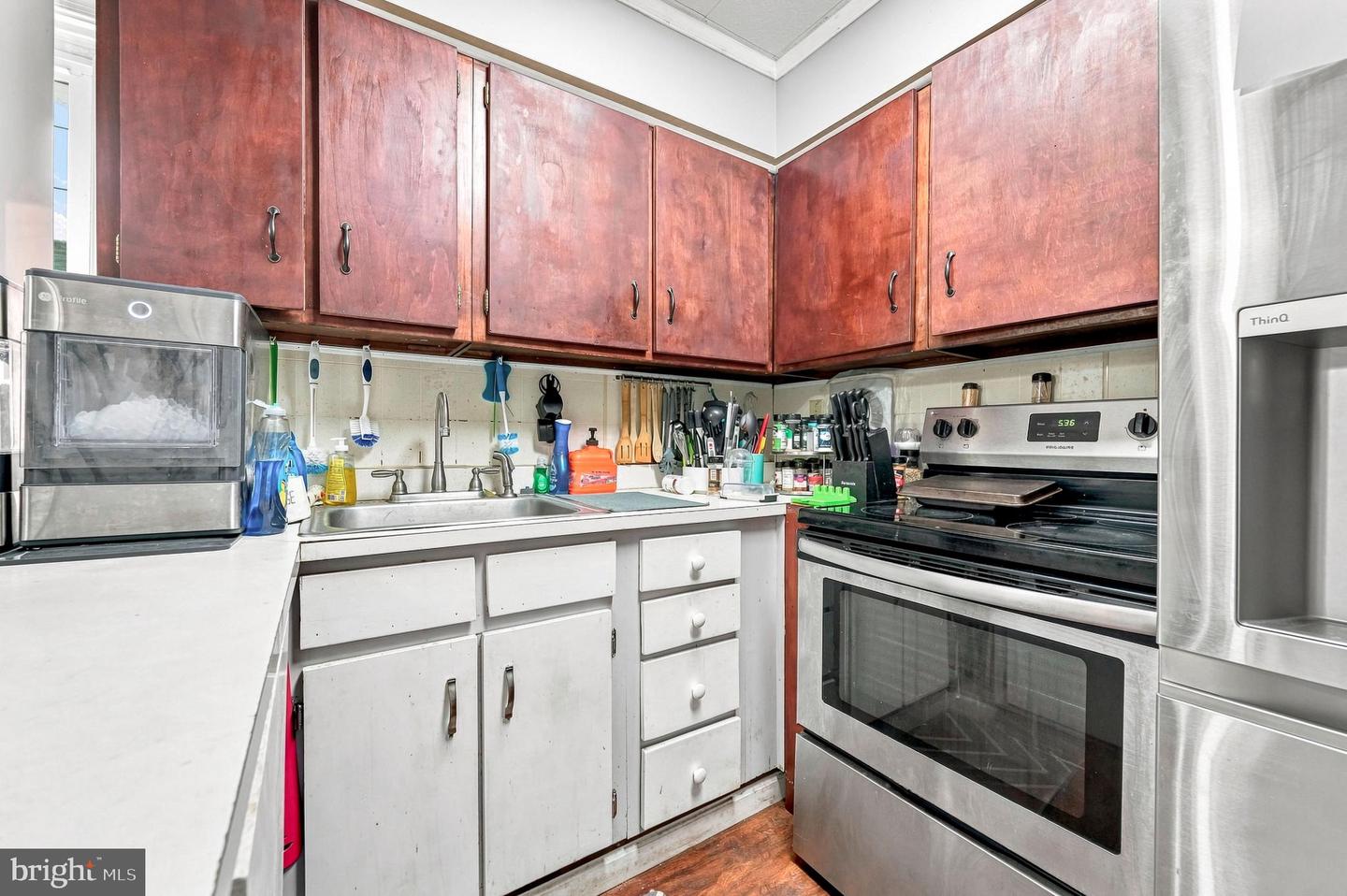 6 Idlewild Rd Property Photo 13