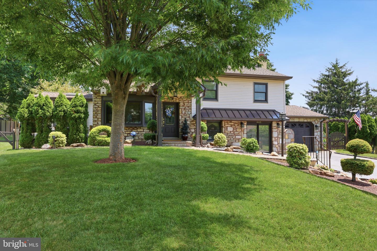 665 Paddock Rd Property Photo 1